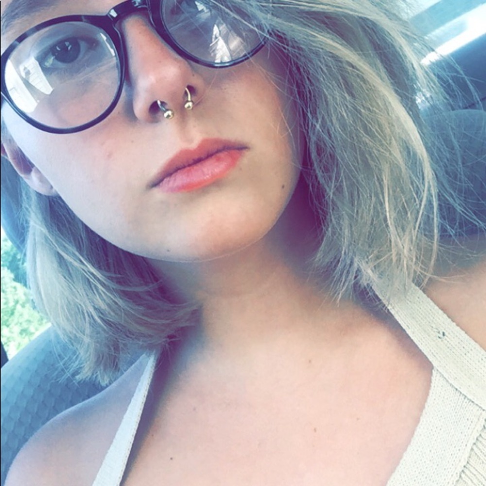 Meet your Posher, Courtney